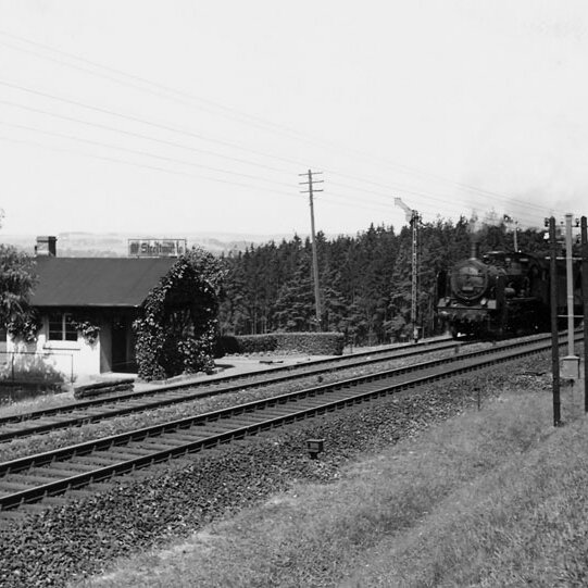 Güterzug am Blocksignal | um 1951 | Quelle: Robert Zintl, Slg. Steffen Lüdecke