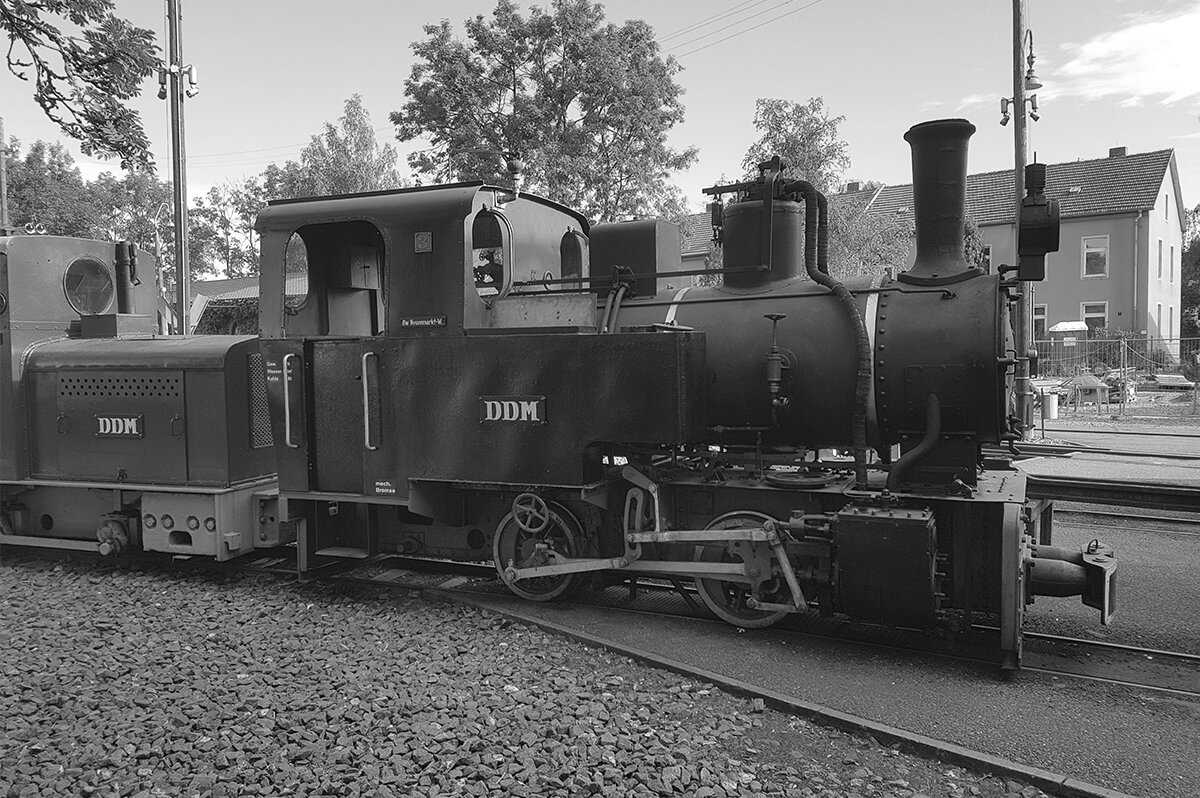 Steam locomotive 3 in black and white