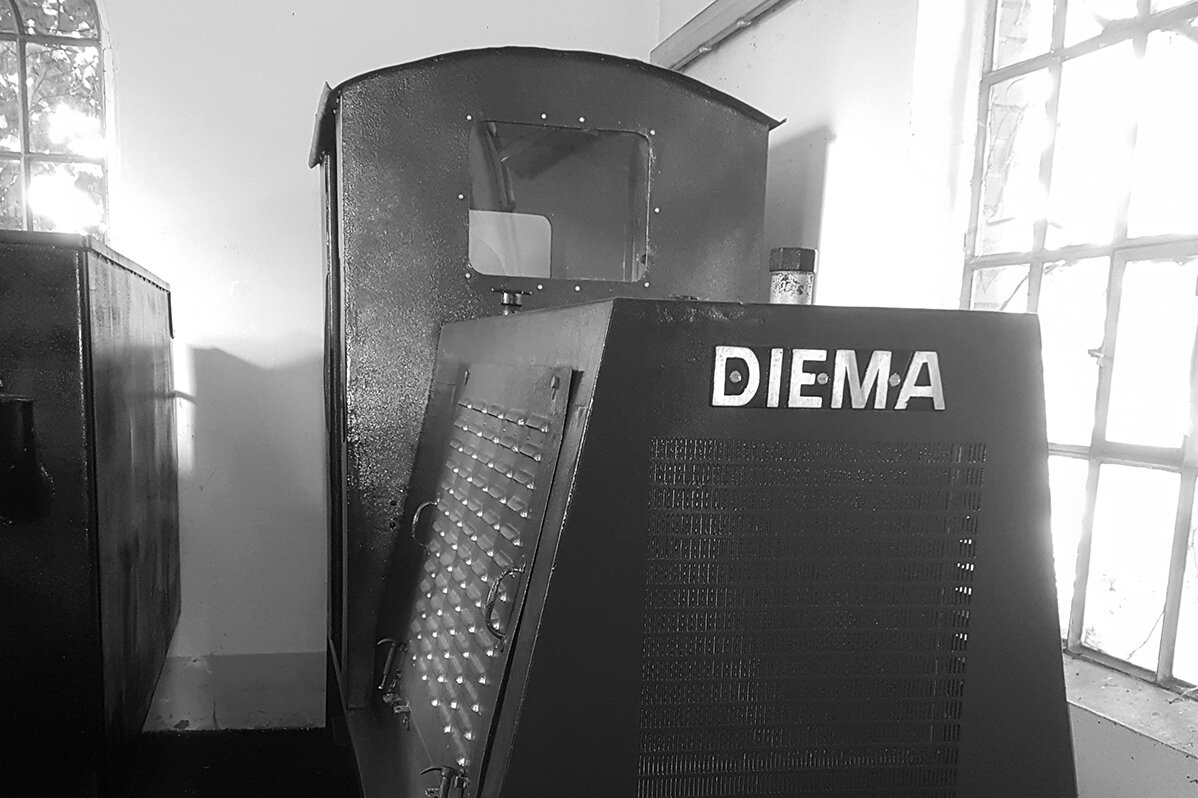 Diesel locomotive DS 40 by manufacturer Diema in black and white