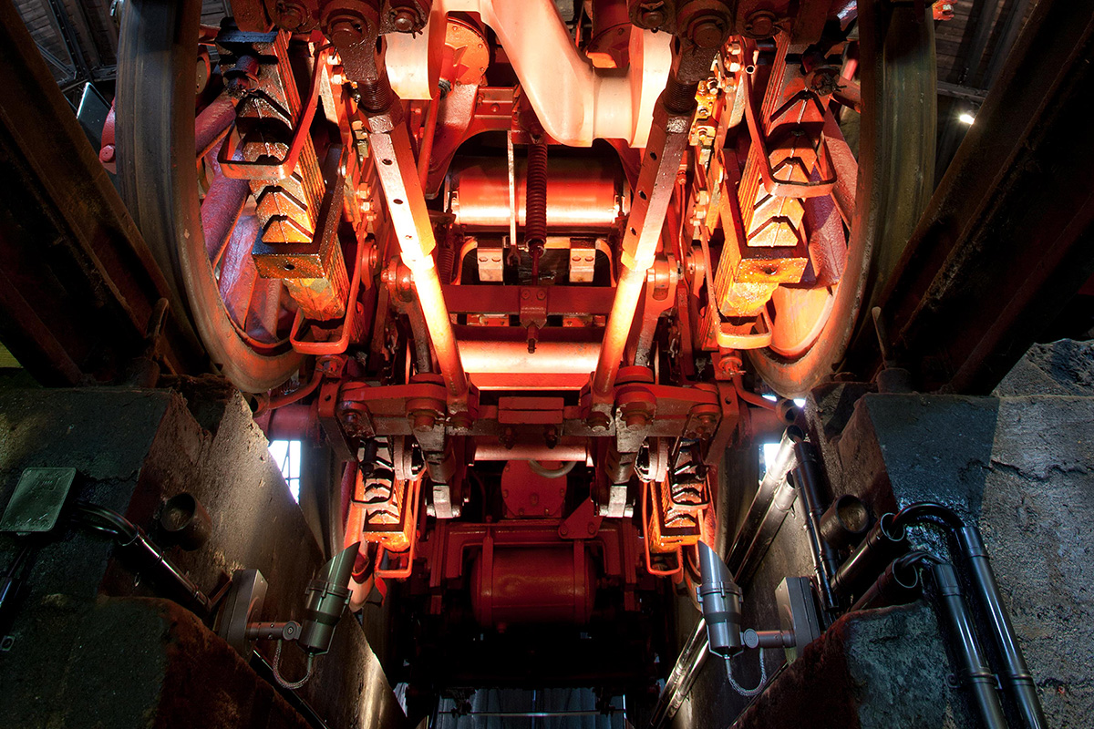 Bottom view of a locomotive’s running gear